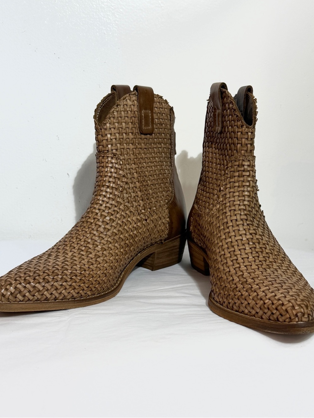 Mimmu Italy  Women’s Woven Leather Bootie Brown Size 41